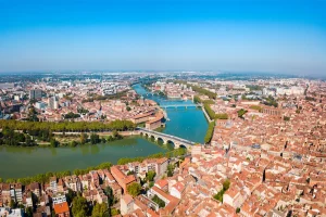 Vue aérienne des toits de Toulouse